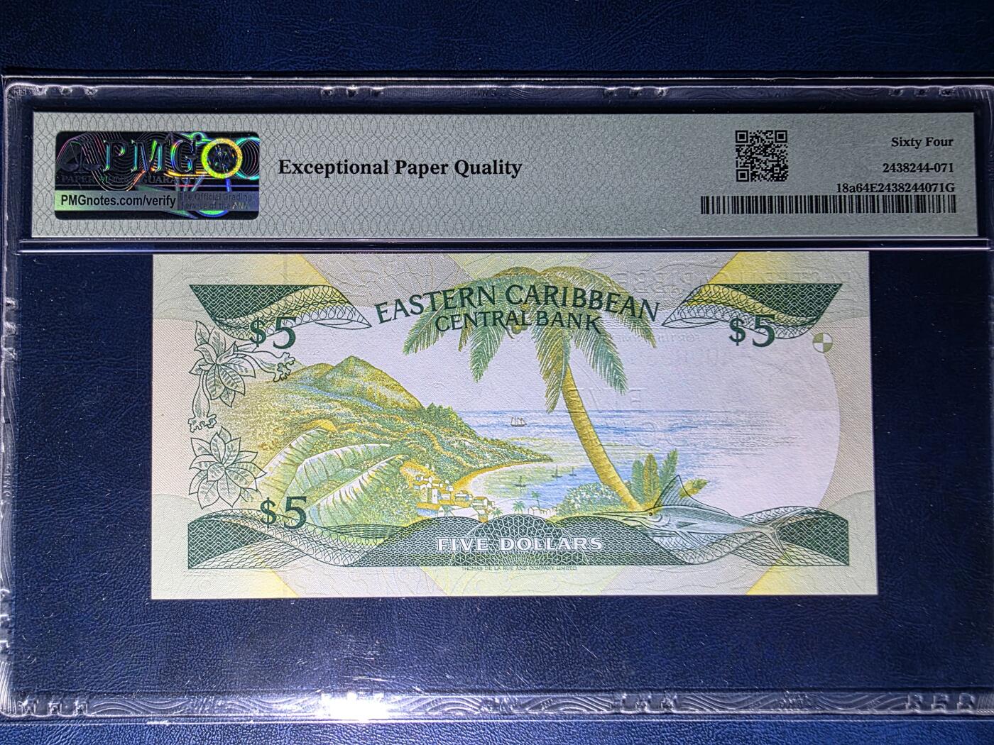 叁拾收藏第34期 东加勒比1986年  AA冠 百位数5元  PMG64E