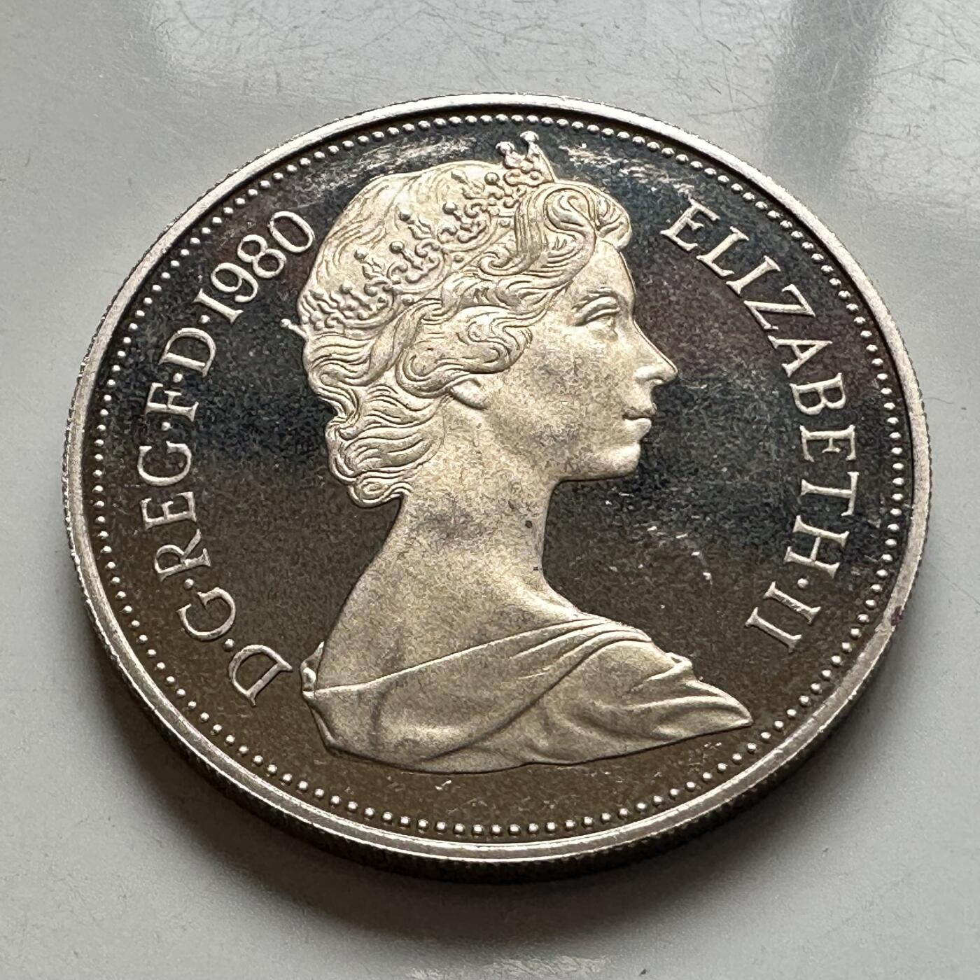 🌹外币初藏🌹🐯2026年第8场  每周二四六晚8️⃣点 接代拍 英国1980年10便士 精制币 b