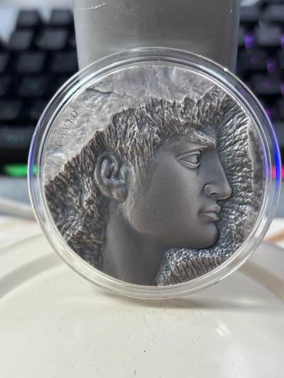 第188期拍卖 - 纽埃2022年雕塑系列1大卫2盎司高浮雕仿古纪念银币，999银，发行500枚