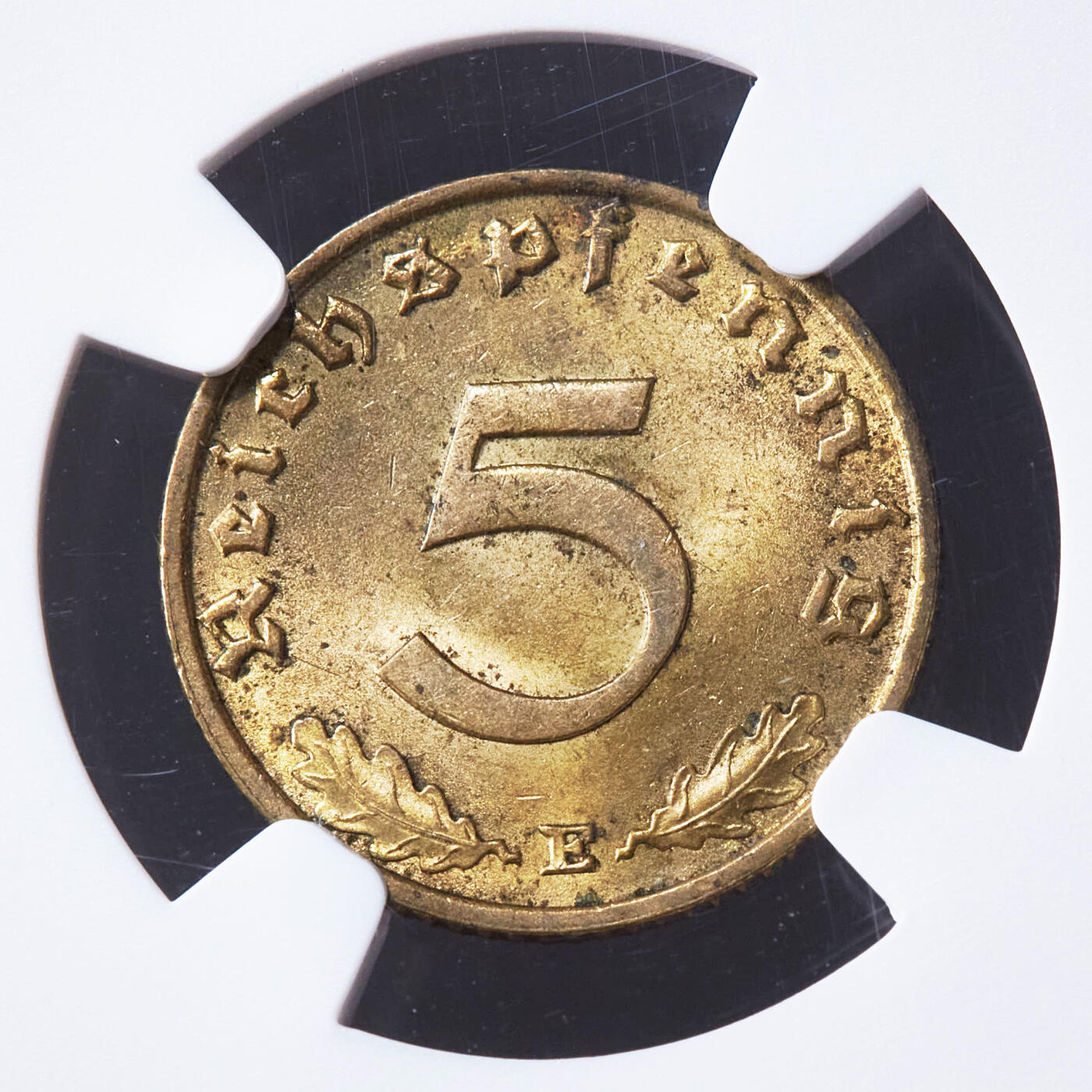 【俄甄集藏】“万象更新、马呈祥瑞”迎新春俄甄精品场-2026年(047)01-21 星期三 晚 19:30 全场包邮 德国第三帝国1939年B版/1937年E版2、5芬尼铜币一对，NGC MS63，转光品相，原图联系客服或者查询相关官网查看