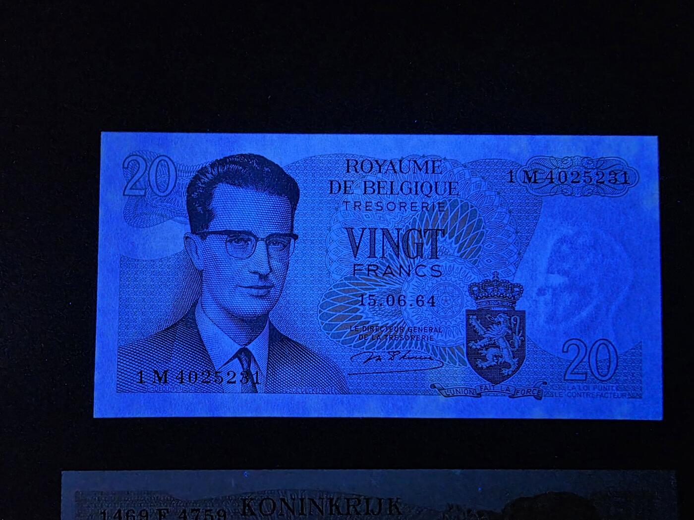 叁拾收藏第34期 比利时倒三版  小面值3张  UNC（20法郎荧光下有斑）