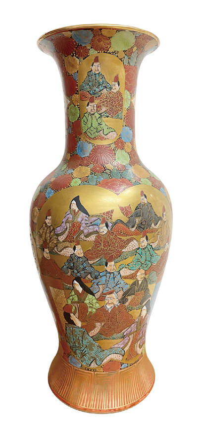 上海拍卖行2025年秋季古董珍玩拍卖会 - 日本昭和时期九谷手绘宫廷贵族人物鎏金大赏瓶(H:52cm)