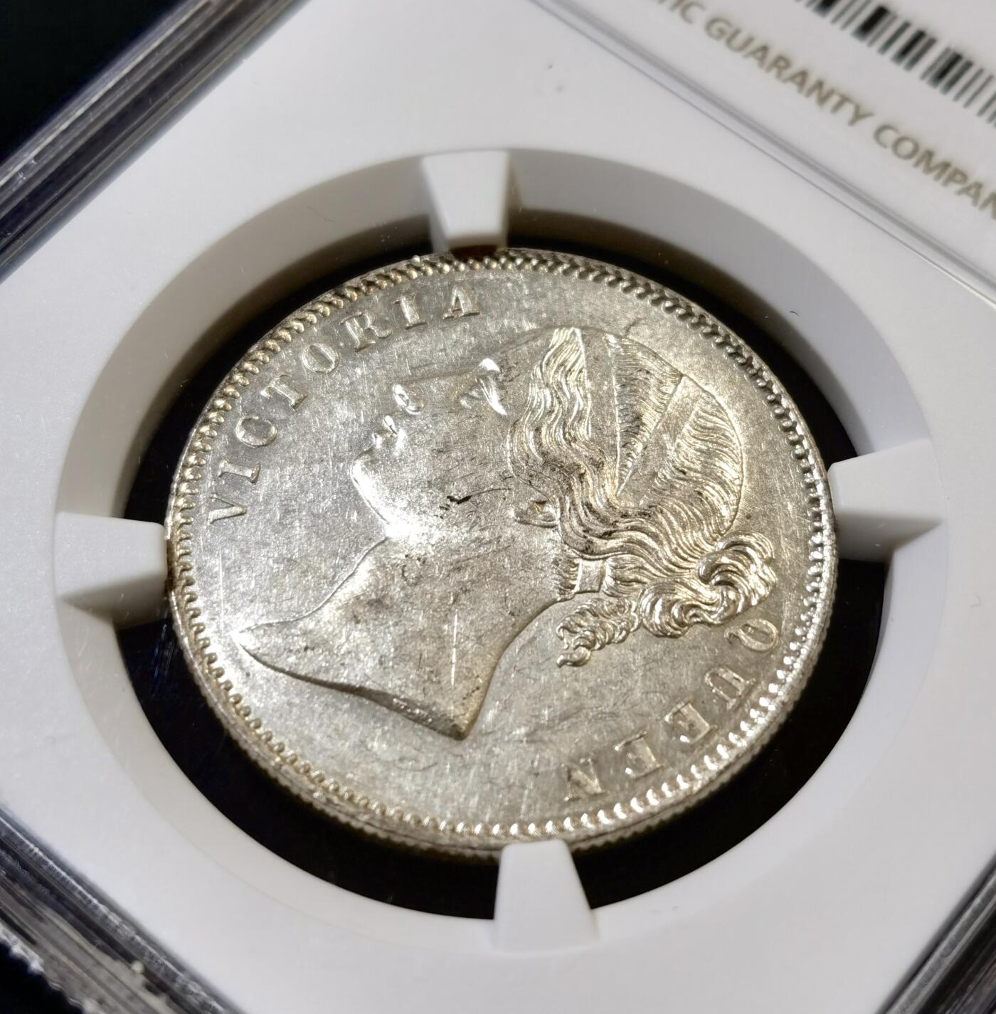 甄臻铺-世界币章拍卖（第48期）精品场拍品征集中，送拍享返佣金等优惠多多