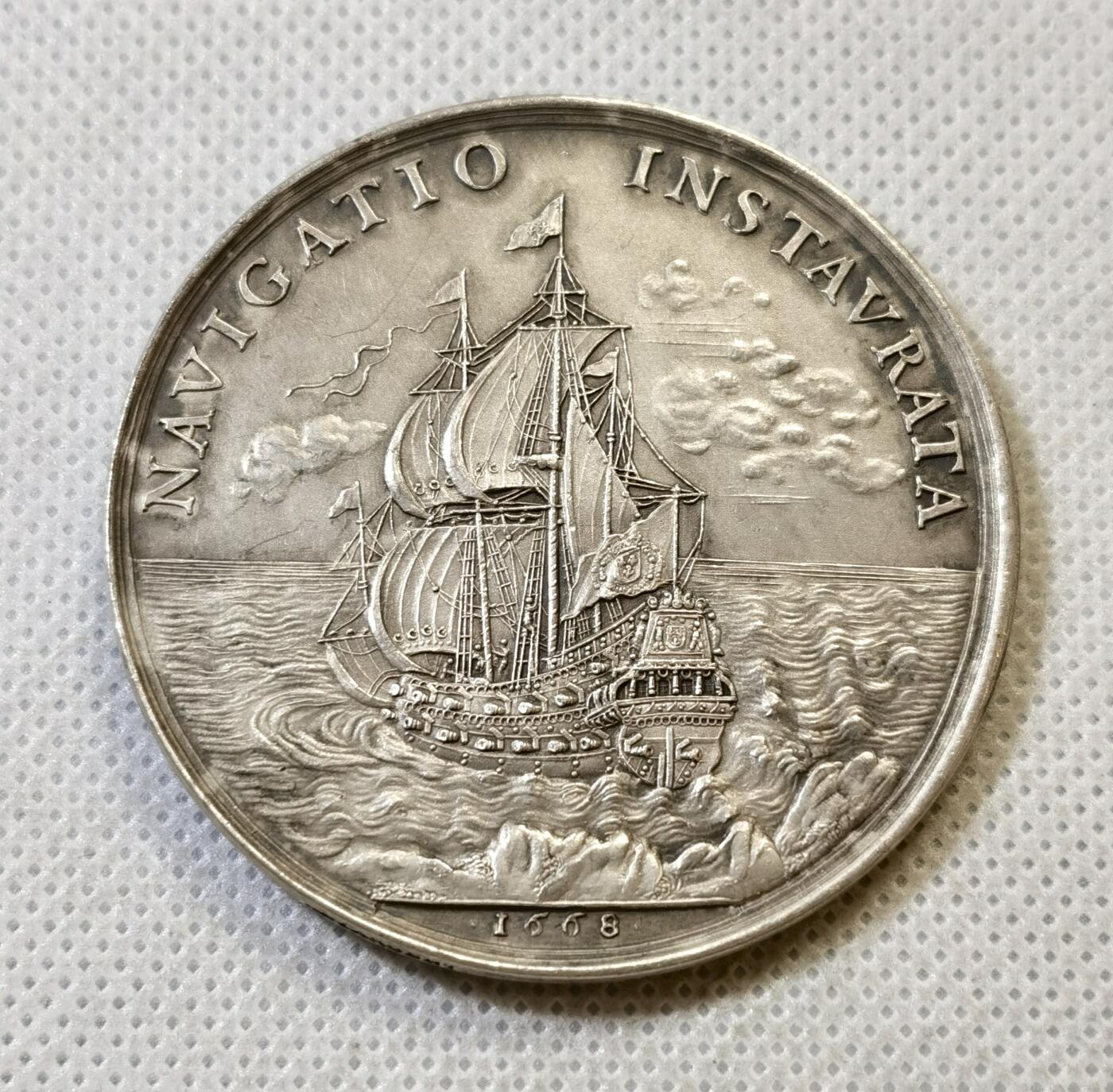 甄臻铺-世界币章拍卖（第48期）精品场拍品征集中，送拍享返佣金等优惠多多