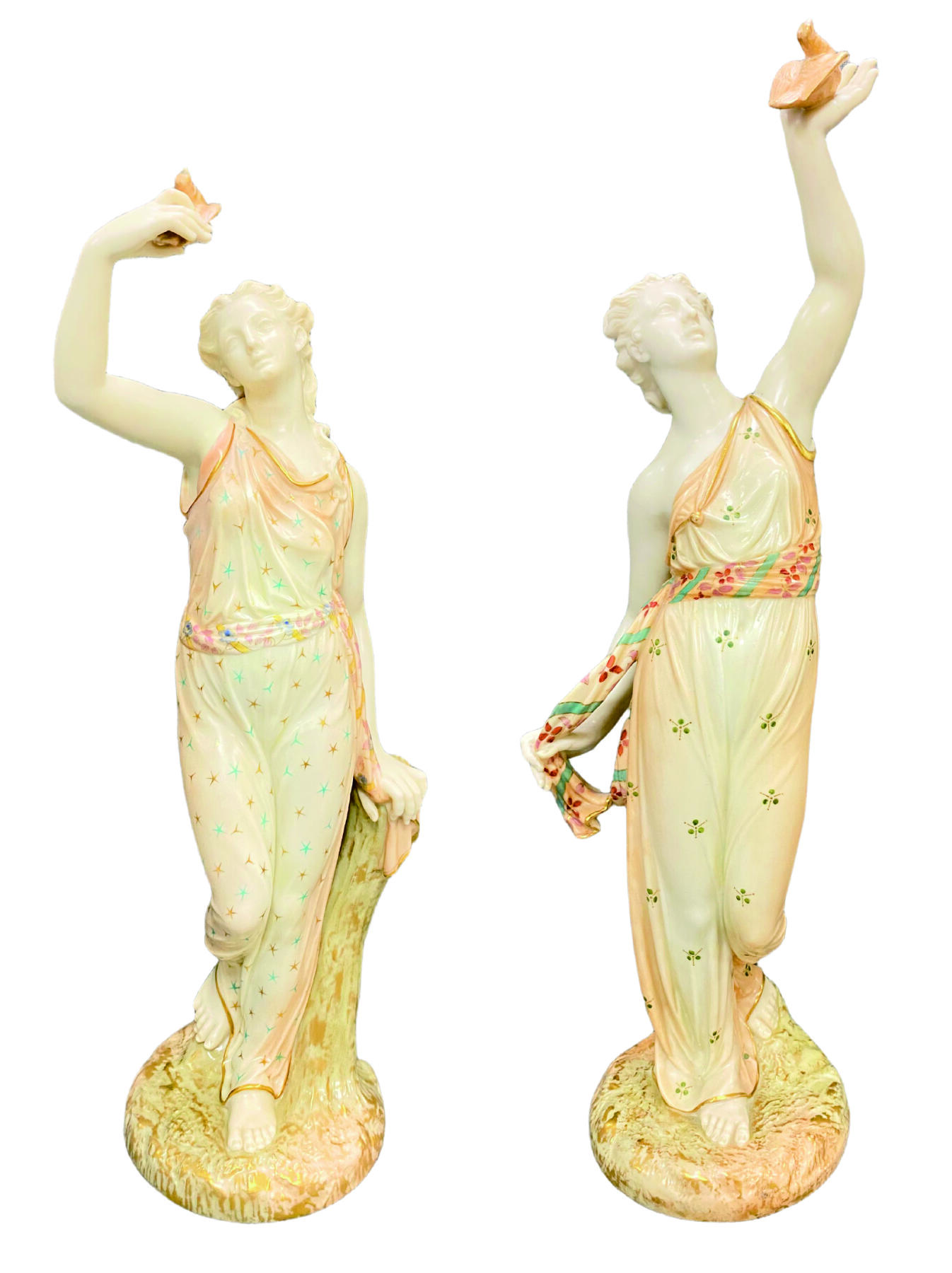 上海拍卖行2025年秋季古董珍玩拍卖会 约19世纪末Roayl Worcester古董人物瓷偶(H:42cm)