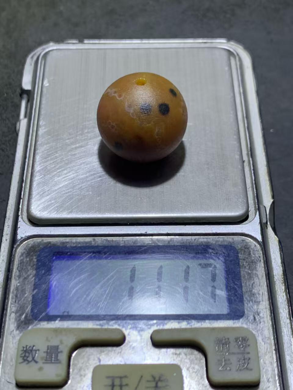 精美罕见亚光原皮天眼纹冻料战国红玛瑙圆珠一个，