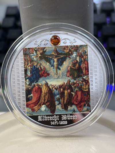 第188期拍卖 - 喀麦隆2021年丢勒名画三位一体崇拜镶嵌琥珀彩银币，999银，17.5克，发行550枚，塑料盒有碎