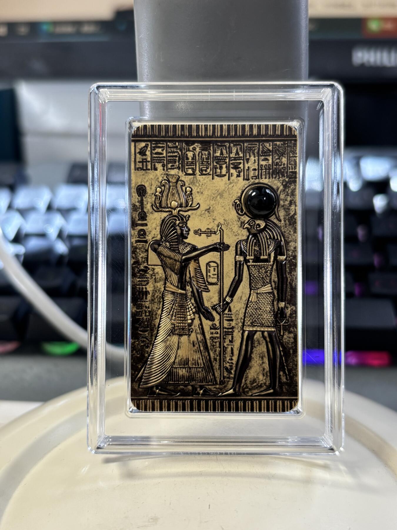 第188期拍卖 马里2022年埃及遗产埃及神Re镶宝石镀金2盎司纪念银币，2盎司，999银