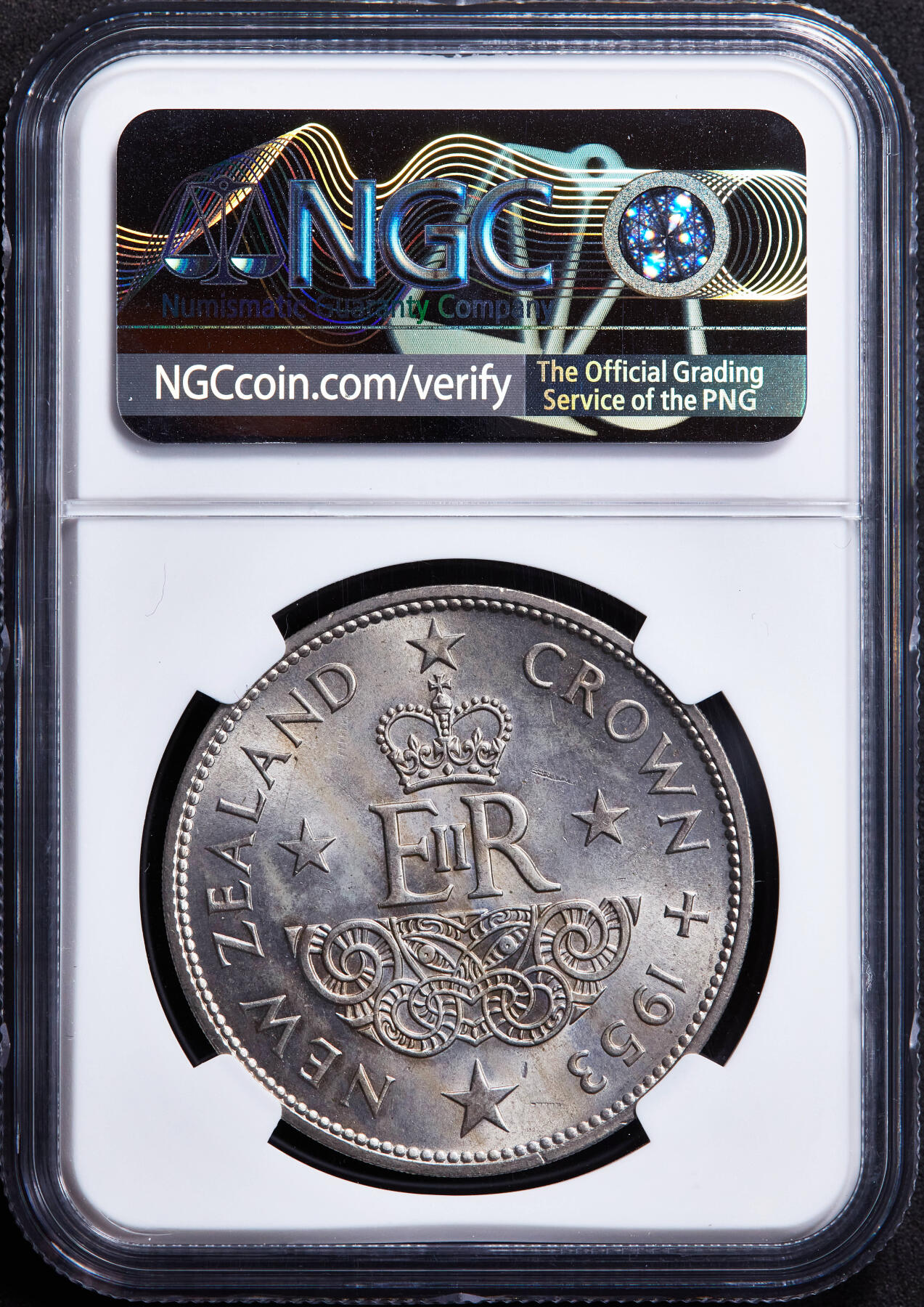 【俄甄集藏】“万象更新、马呈祥瑞”迎新春俄甄精品场-2026年(047)01-21 星期三 晚 19:30 全场包邮 新西兰1953年纪念伊丽莎白二世加冕1克朗纪念币，NGC MS63，黄油彩转光品相