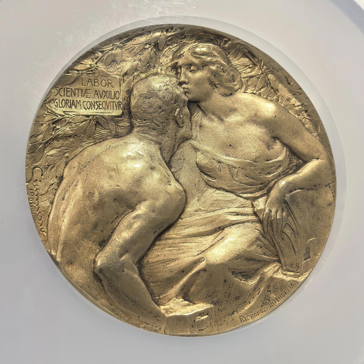 博洋堂世界钱币拍卖第157期（全场包邮） NGC MS63 意大利1906年米兰世博会镀金银章，一吻定情，直径61mm