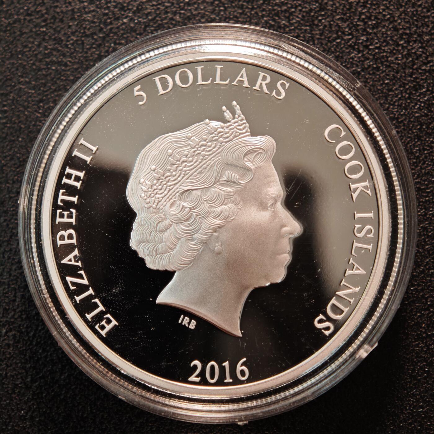 【德藏】世界币章拍卖第162期（拍品征集中~欢迎藏友联系） 2016年 库克黄蜂蜘蛛彩色高浮雕弧形纪念银币 原盒 原证书 38.61mm 1盎司 999银