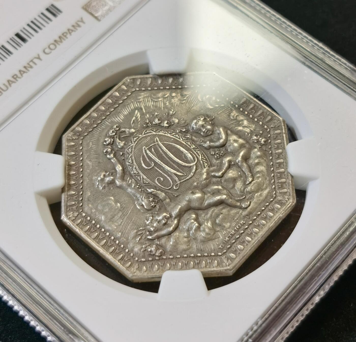 甄臻铺-世界币章拍卖（第48期）精品场拍品征集中，送拍享返佣金等优惠多多