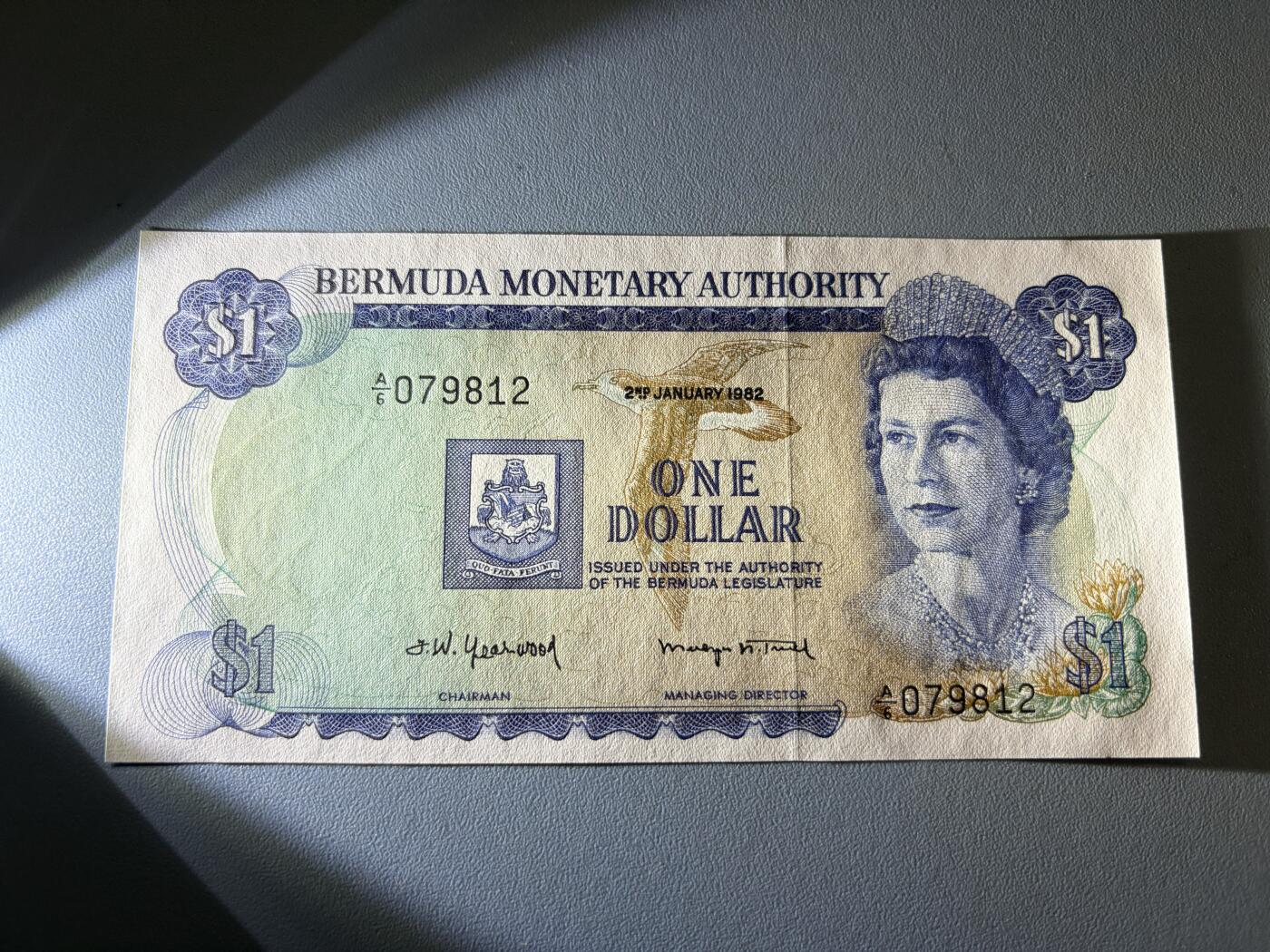 咖啡豆•收藏 2026年Jan_21th世界各国纸币拍卖 百慕大 1982年 1元 全新UNC 外国纸币 女王钞