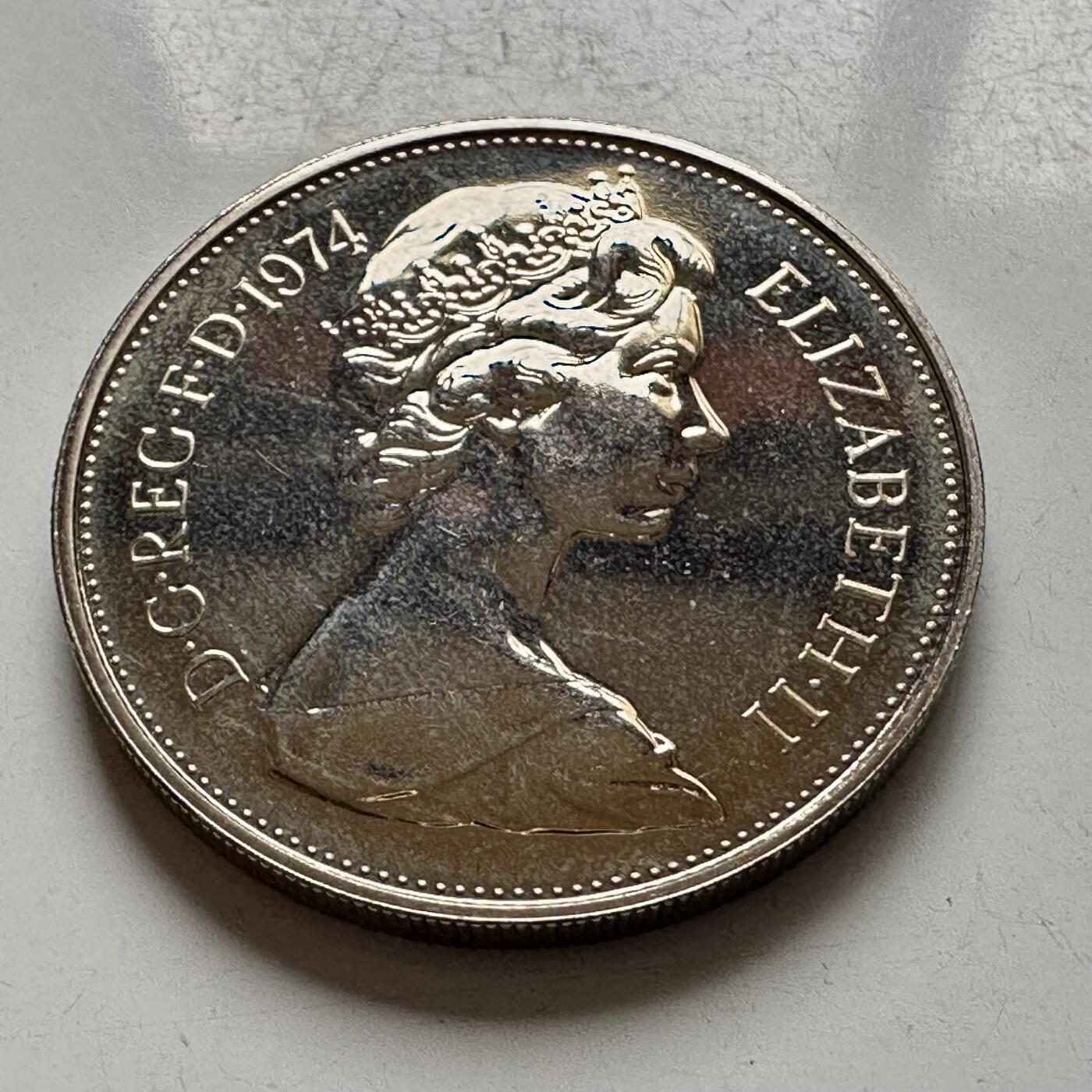 🌹外币初藏🌹🐯2026年第8场  每周二四六晚8️⃣点 接代拍 英国1974年10便士 精制币 b