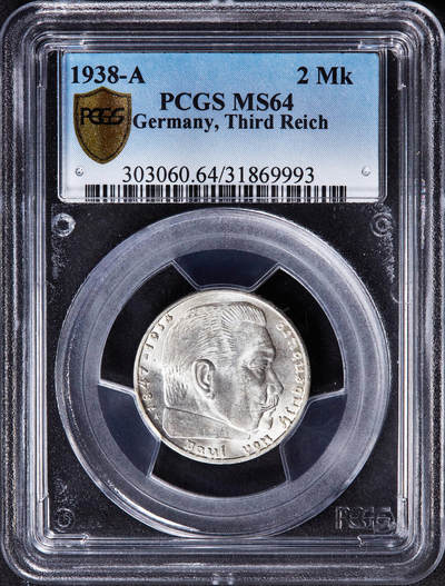 【俄甄集藏】“万象更新、马呈祥瑞”迎新春俄甄精品场-2026年(047)01-21 星期三 晚 19:30 全场包邮 - 德国第三帝国1938年A版2马克银币，PCGS MS64，车轮转光，原图联系客服或者查询相关官网查看