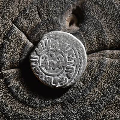 【良泉】【春节前最后一场】2月5日晚19.30点开拍！208组，本场结束后预存钱币的朋友请告知，将连同本场拍品一起邮寄，预祝诸位春节愉快！ - 公元1200-1220年【花剌子模】阿拉乌丁·摩诃末，铭文版，吉塔尔，2.64克