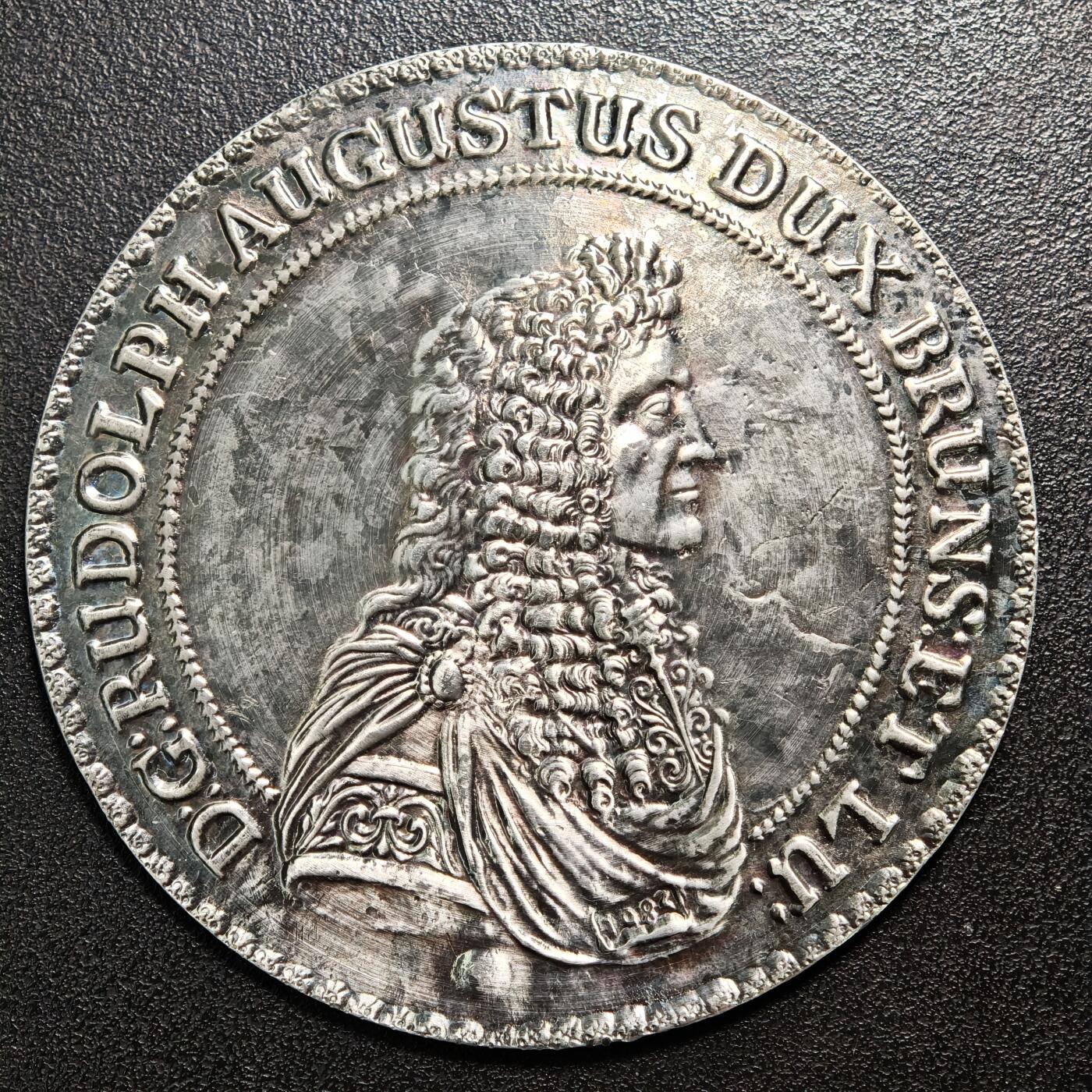 【德藏】世界币章拍卖第162期（拍品征集中~欢迎藏友联系） 1672年(后铸) 不伦瑞克-沃尔芬比特尔公国超大金属纪念章 直径约：76.1mm；重约：62.1g