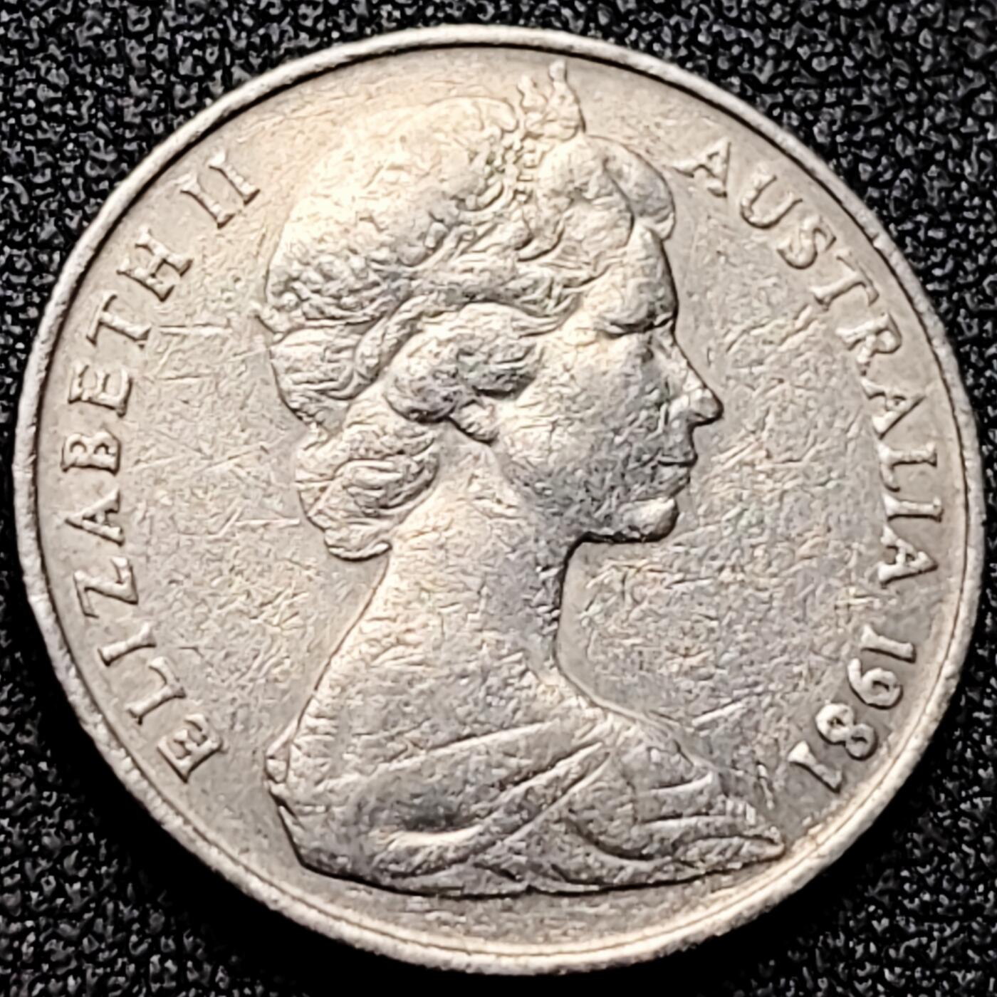 泉币菌-第170场- 精品福利场 英属 澳大利亚1981年10分铜镍币 琴鸟 伊丽莎白二世女王  铜镍币 23.6mm