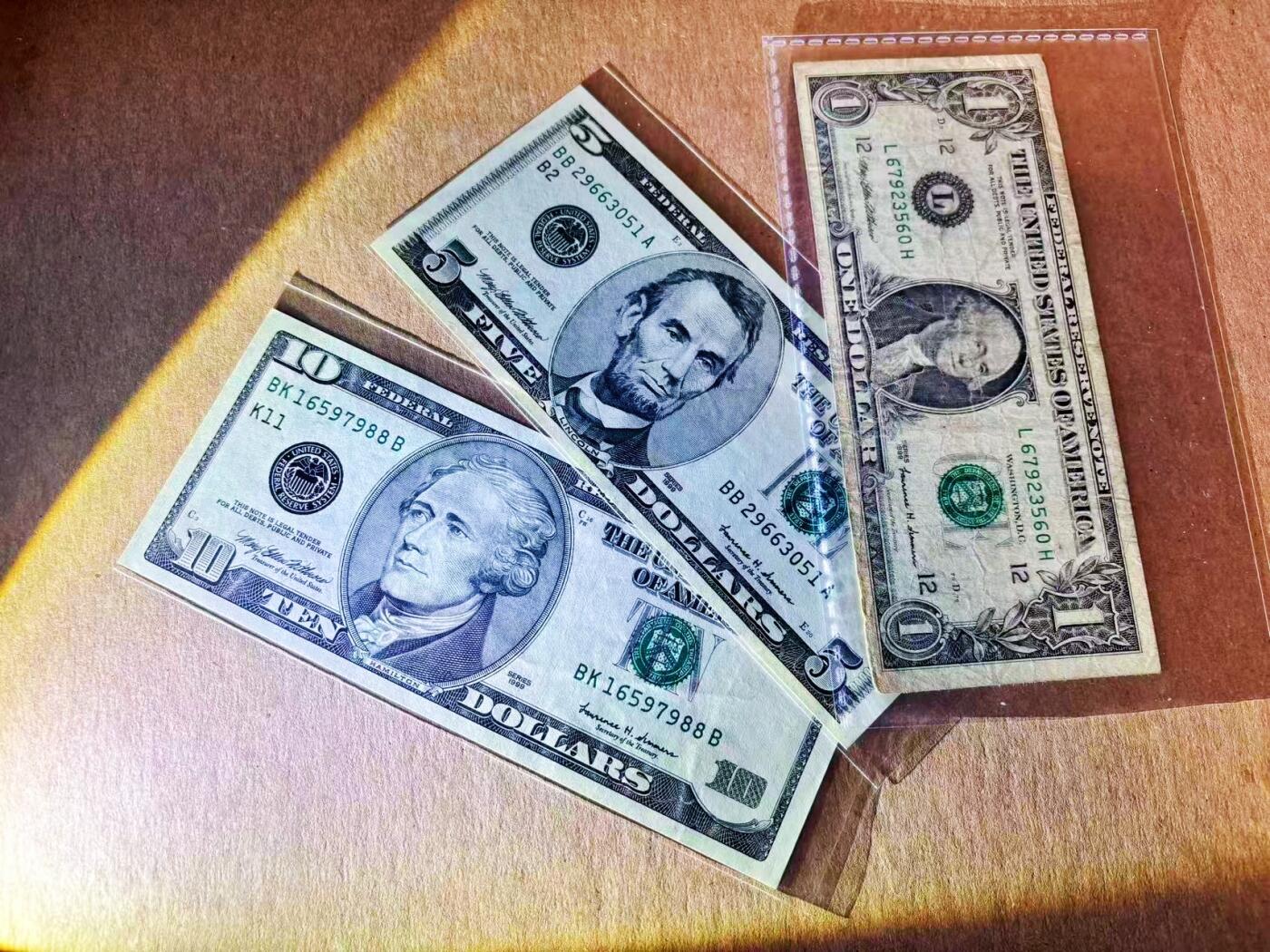 【Blue Auction】世界纸币精拍第776期——18级TOP拍卖/信誉/品质/专业/高效💫 【一组3张含88尾和无47】美国 1999年1-10美金 品相如图