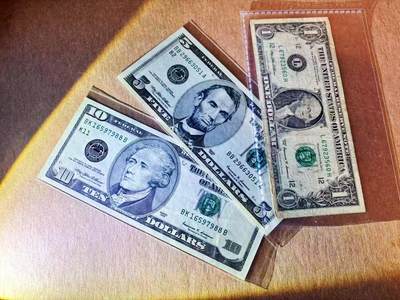 【Blue Auction】世界纸币精拍第776期——18级TOP拍卖/信誉/品质/专业/高效💫 - 【一组3张含88尾和无47】美国 1999年1-10美金 品相如图