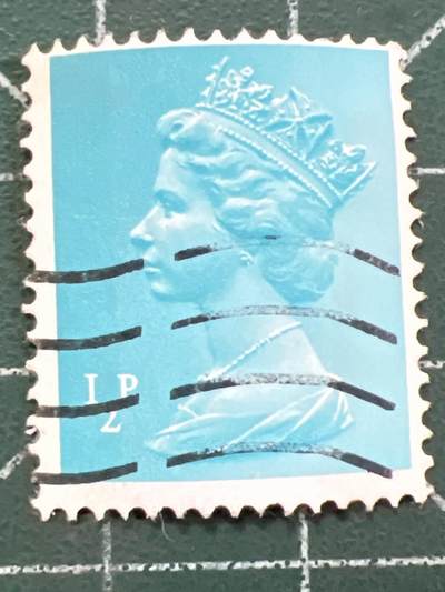 第1101 邮票专场 （无押金，捡漏，全场50包邮，偏远地区除外，接收代拍业务，本店十天发一次货） - 英国女王邮票