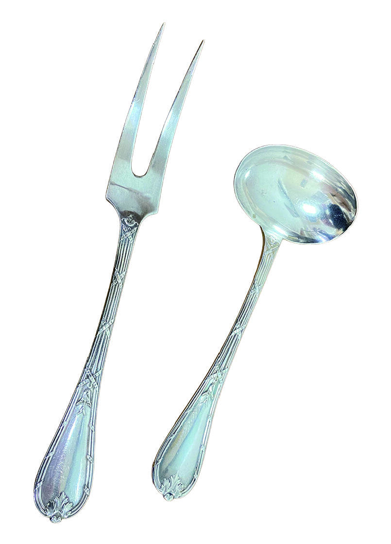 上海拍卖行2025年秋季古董珍玩拍卖会 20世纪初法国Christofle(昆汀)镀银刻花分餐具