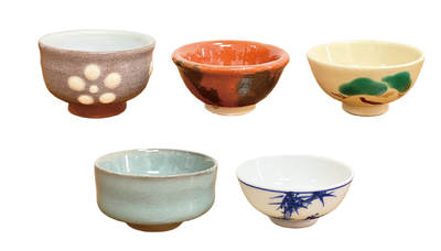 上海拍卖行2025年秋季古董珍玩拍卖会 - 日本昭和时期清水五名茶杯(由该时期清水烧五名顶级工匠合作制作,附原装盒)