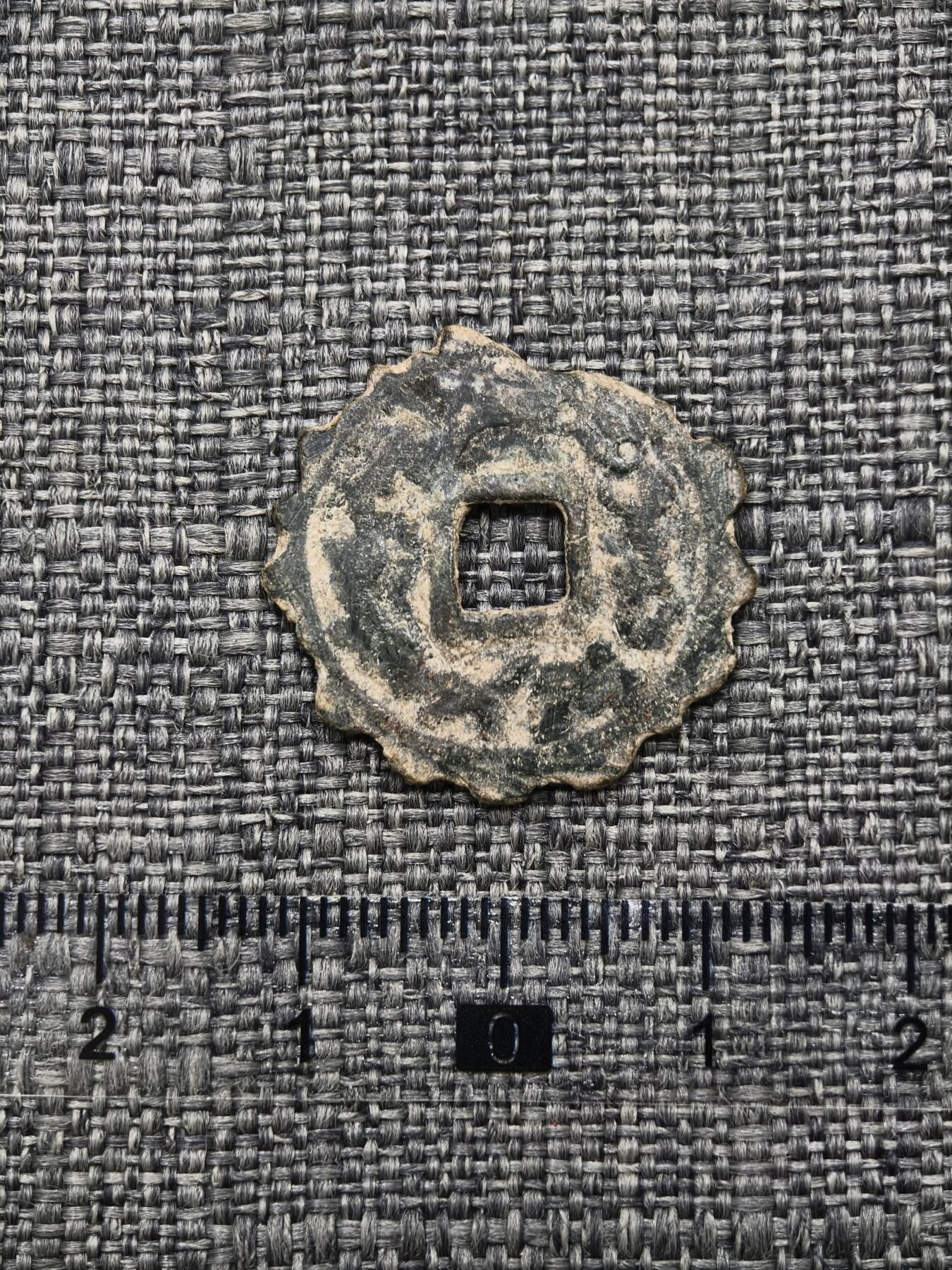 107期新疆红钱粟特钱币丝路钱币专场 突骑施汗钱刻花