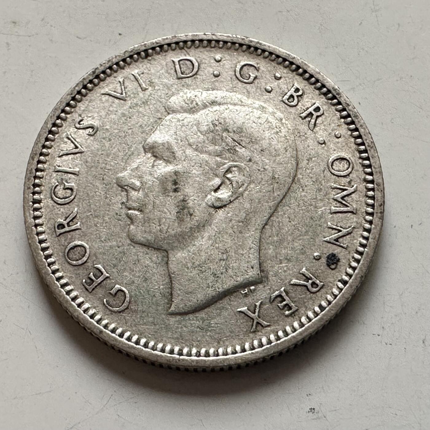 🌹外币初藏🌹🐯2026年第8场  每周二四六晚8️⃣点 接代拍 英国1937年6便士银币 2.8克50%银 b