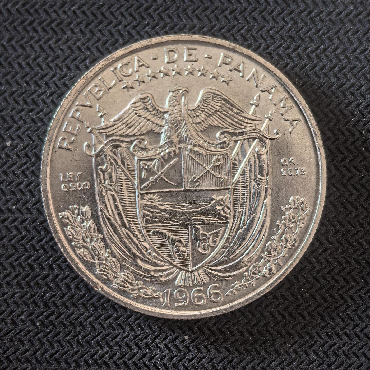 道一币馆币章第一百六十三场 巴拿马1966年征服者武士1巴波亚银币  26.7g 900s