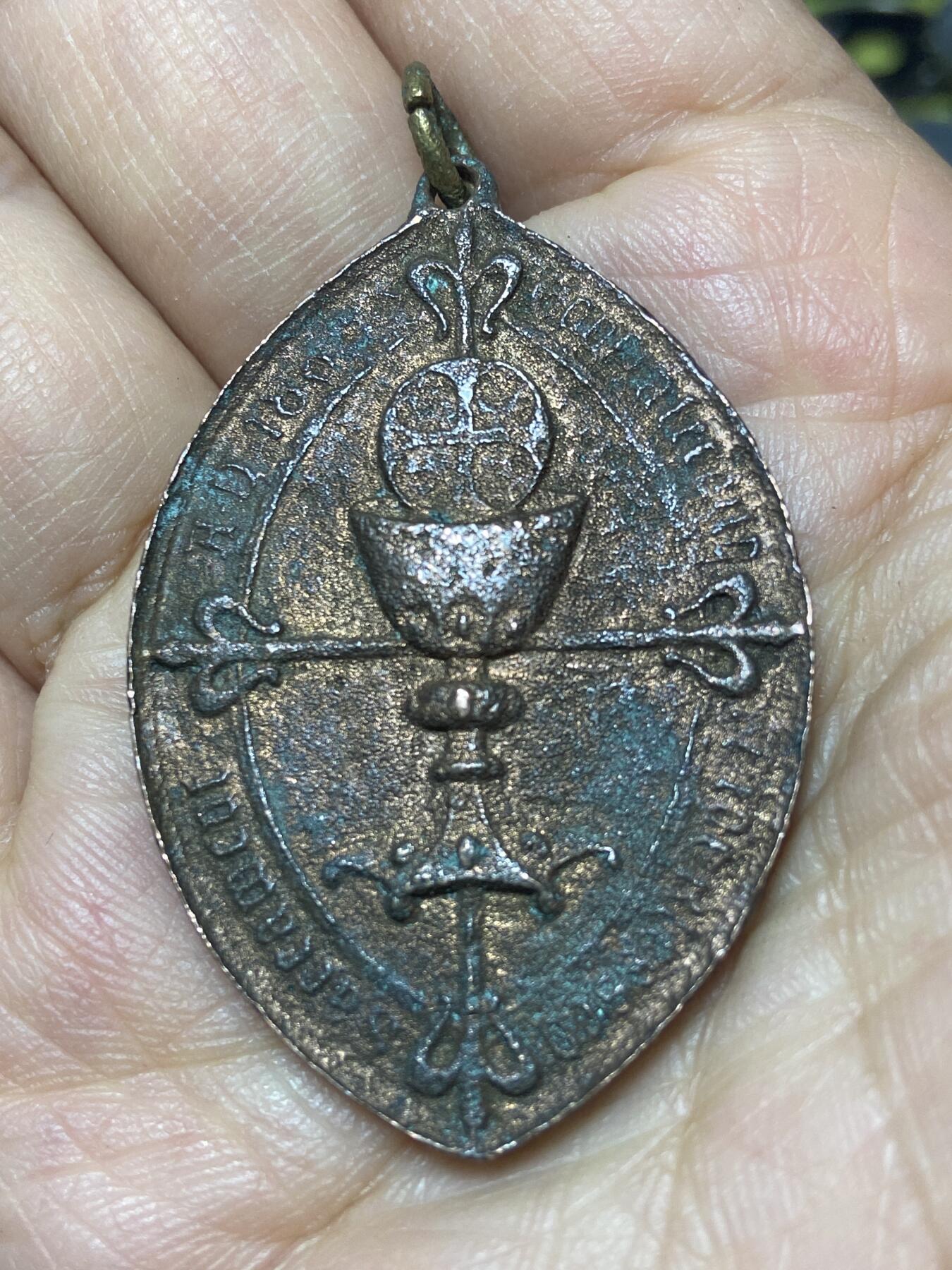 2026年第八场(总第一百七十七场）外国好品散币场(免佣金) 天主教圣本笃驱魔圣牌(以圣本笃之名，驱散恶魔，保护我们)