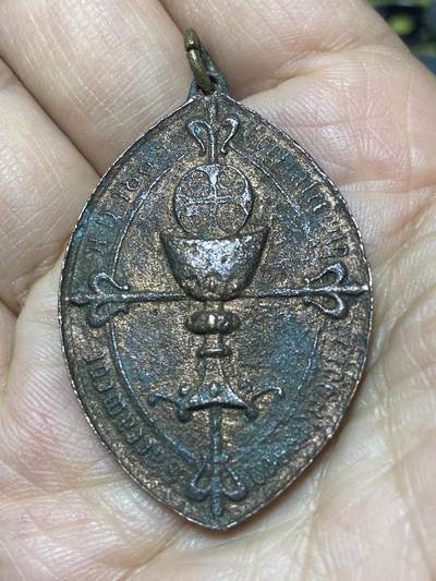 2026年第八场(总第一百七十七场）外国好品散币场(免佣金) - 天主教圣本笃驱魔圣牌(以圣本笃之名，驱散恶魔，保护我们)