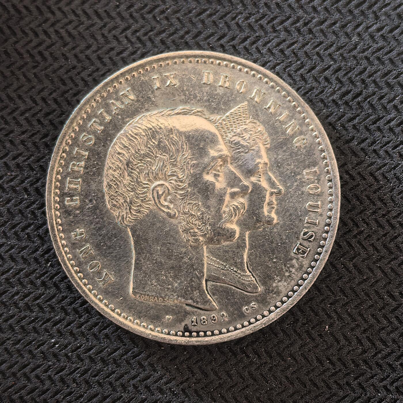 道一币馆币章第一百六十三场 丹麦1892年克里斯蒂安九世金婚2克朗纪念银币   15g 800s