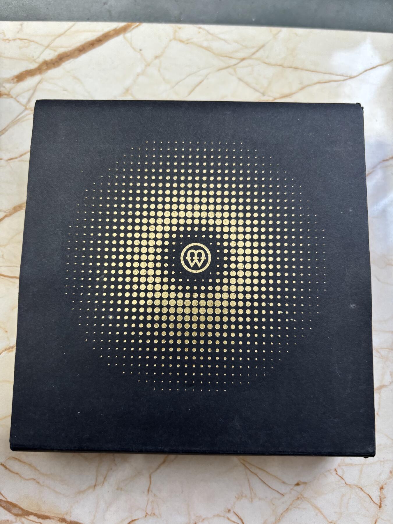 第188期拍卖 纽埃2021年卡拉瓦乔 名画系列《美杜莎》方形银币，1盎司999银，发行555枚