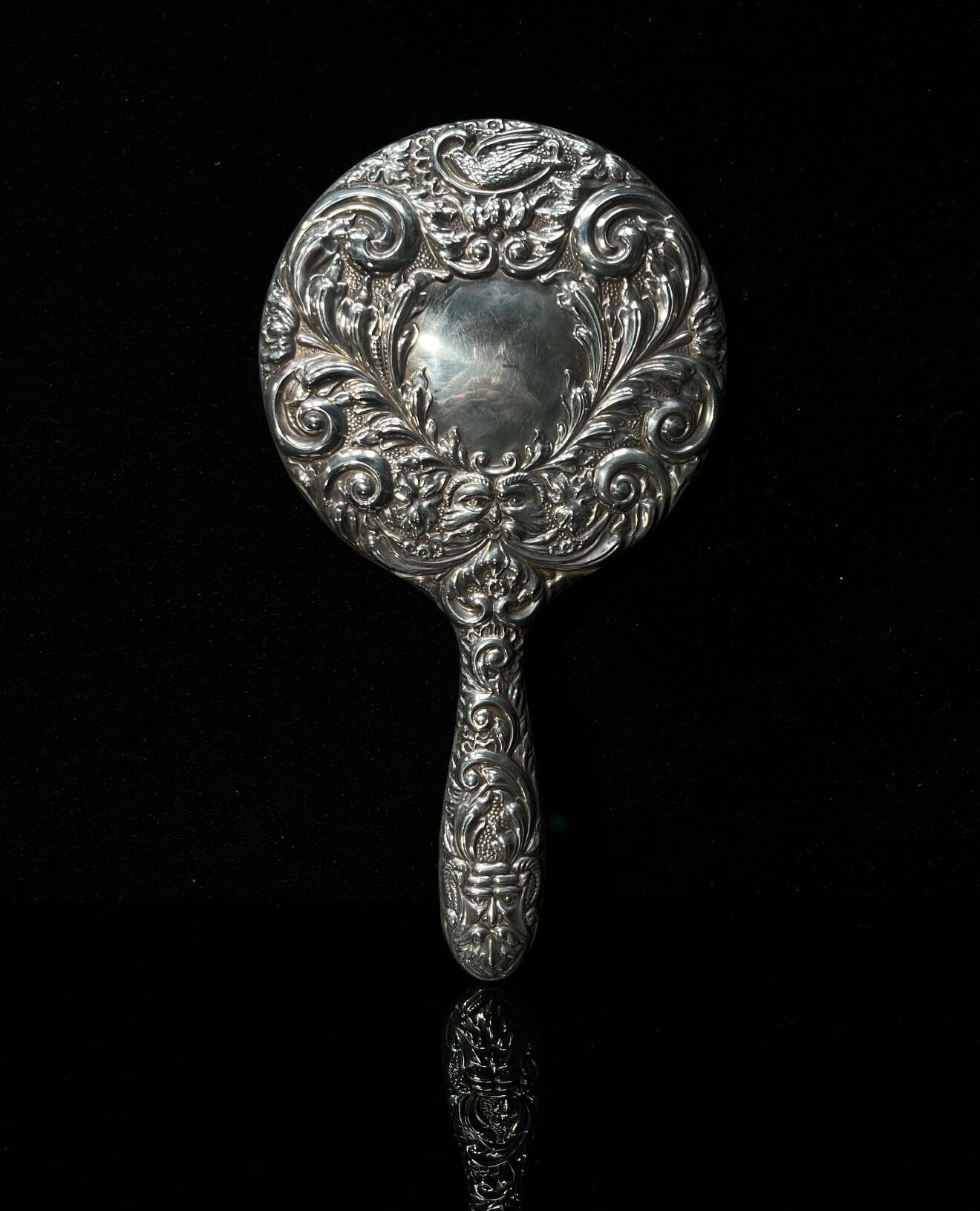 回流银器杂项 288克欧洲风格20世纪左右银手镜一件，点测局部表面含银量92%左右