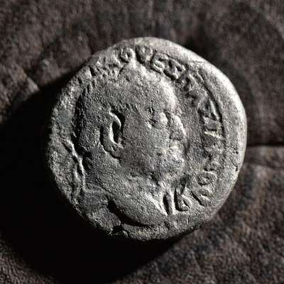 【良泉】【春节前最后一场】2月5日晚19.30点开拍！208组，本场结束后预存钱币的朋友请告知，将连同本场拍品一起邮寄，预祝诸位春节愉快！ -  【藏家出品A】13.03克，古罗马帝国，埃及行省，公元70年【少见】弗拉维王朝第一位皇帝韦斯巴芗，背希腊和平女神厄瑞涅 四德拉克马银币，亚历山大港造币厂打制