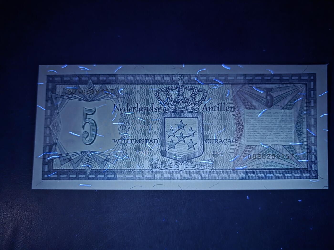 叁拾收藏第34期 安的列斯1984年5盾  UNC