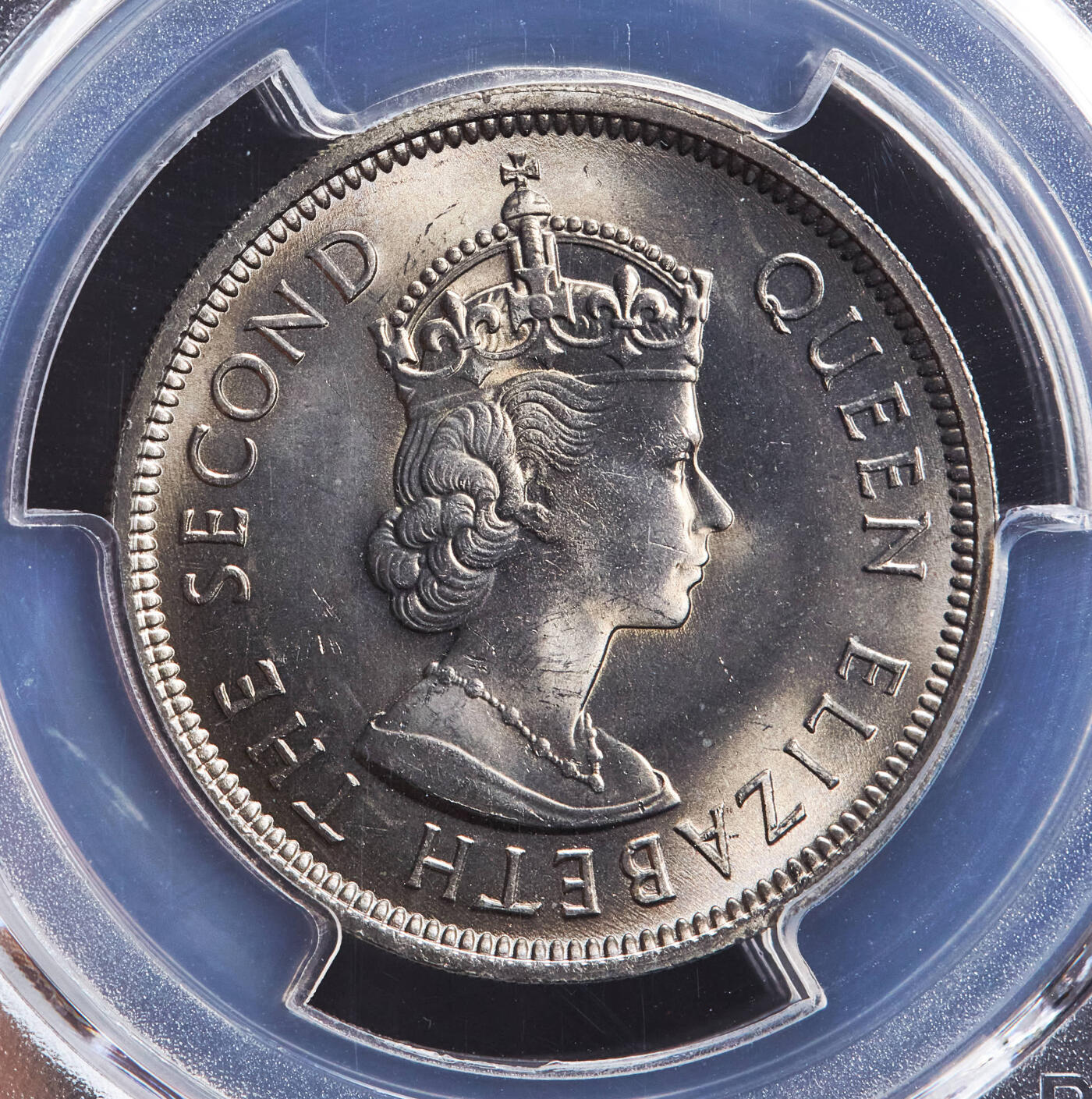 【俄甄集藏】“万象更新、马呈祥瑞”迎新春俄甄精品场-2026年(047)01-21 星期三 晚 19:30 全场包邮 英属香港1950年乔治六世一毫铜币/1973年伊丽莎白二世大一元镍币，NGC MS62/PCGS MS66，两枚一对