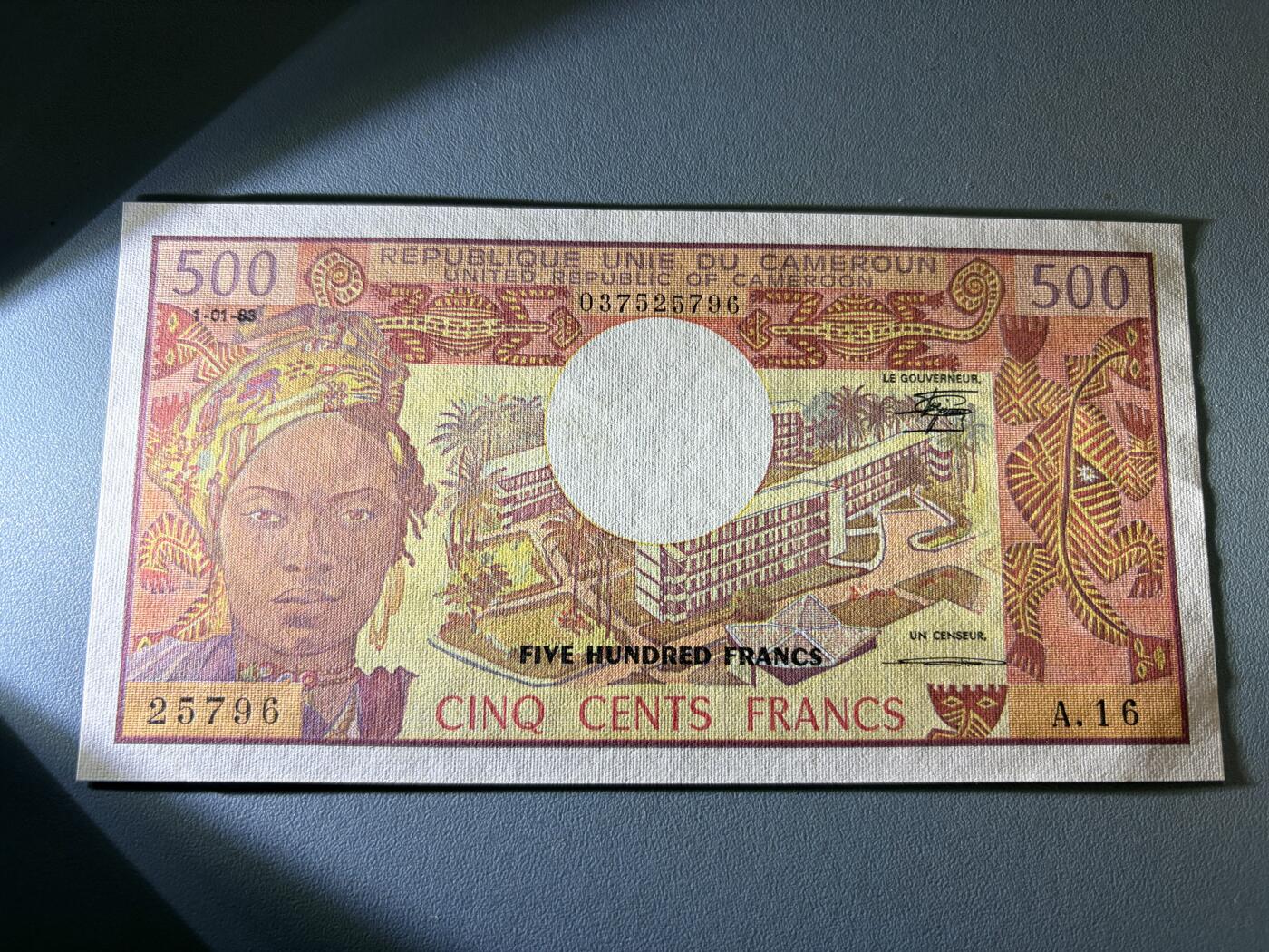 咖啡豆•收藏 2026年Jan_21th世界各国纸币拍卖 喀麦隆 1983年 500法郎 全新UNC 外国纸币