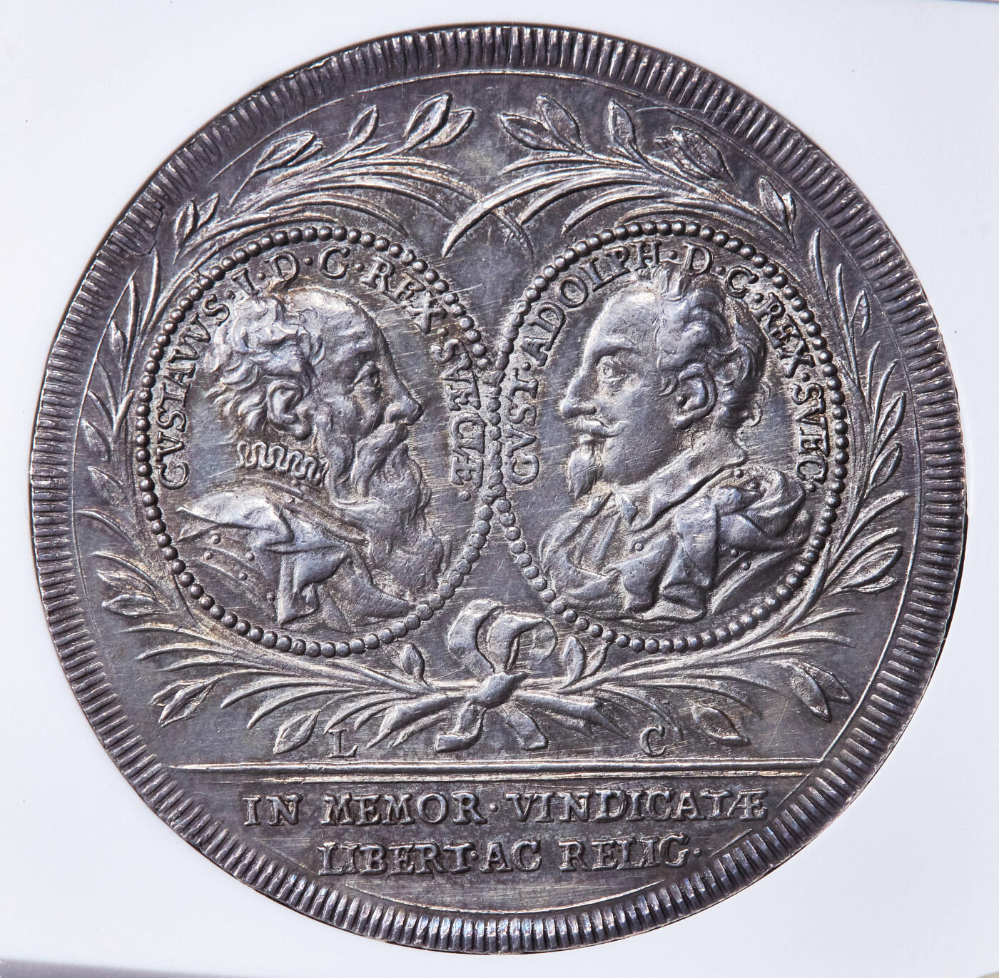 【俄甄集藏】“万象更新、马呈祥瑞”迎新春俄甄精品场-2026年(047)01-21 星期三 晚 19:30 全场包邮 瑞典1721年弗雷德里克一世纪念瑞典脱离卡尔玛联盟200周年1里斯克达勒大银币，NGC MS62，名誉品种，顶级灰浆酱彩老包浆，设计精美，状态佳