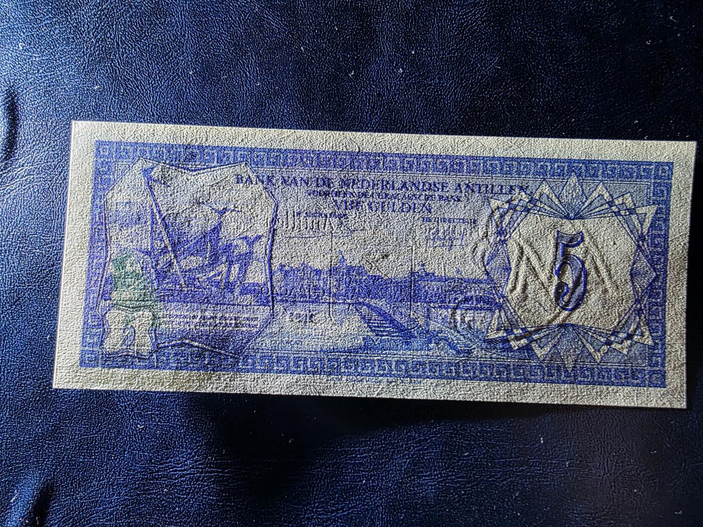 叁拾收藏第34期 安的列斯1984年5盾  UNC