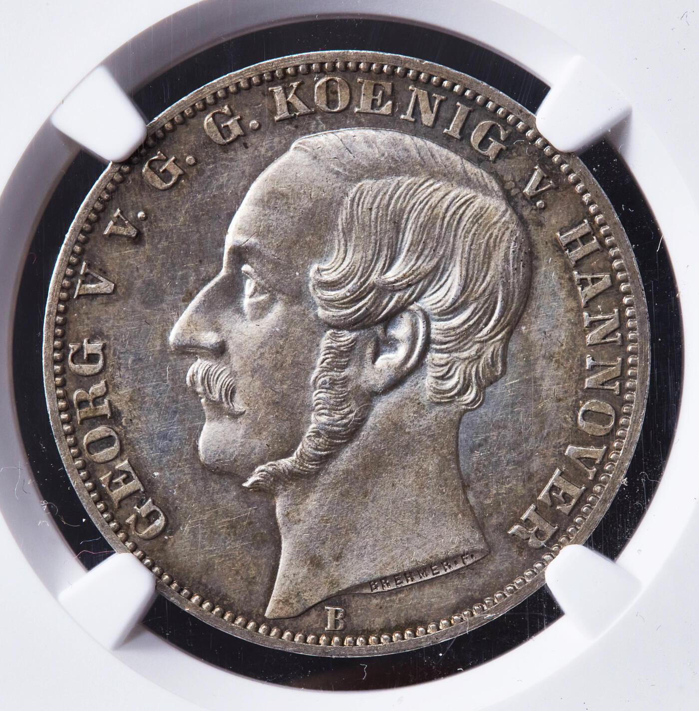 【俄甄集藏】“万象更新、马呈祥瑞”迎新春俄甄精品场-2026年(047)01-21 星期三 晚 19:30 全场包邮 德国汉诺威1865年格奥尔格五世B版橡树箴言1泰勒银币，NGC MS63，黄油彩原光品相，底板凝霜，细节犀利，名誉品种