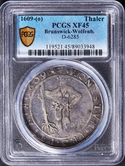 【俄甄集藏】“万象更新、马呈祥瑞”迎新春俄甄精品场-2026年(047)01-21 星期三 晚 19:30 全场包邮 - 神圣罗马帝国-德国不伦瑞克-沃尔芬比特尔1609年野人1泰勒银币，PCGS XF45，酱彩包浆，原味状态