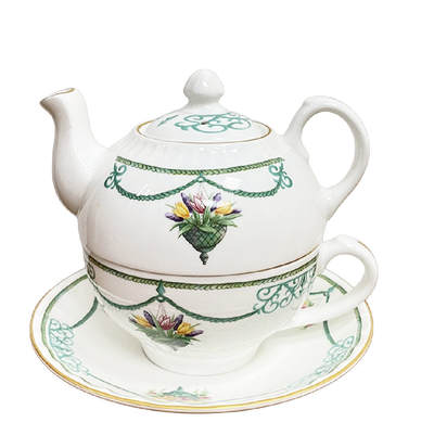 上海拍卖行2025年秋季古董珍玩拍卖会 - 英国AYNSLEY"维多利亚花园"系列单人享骨瓷下午茶套组(全新未使用,包含咖啡壶,咖啡杯及点心碟)