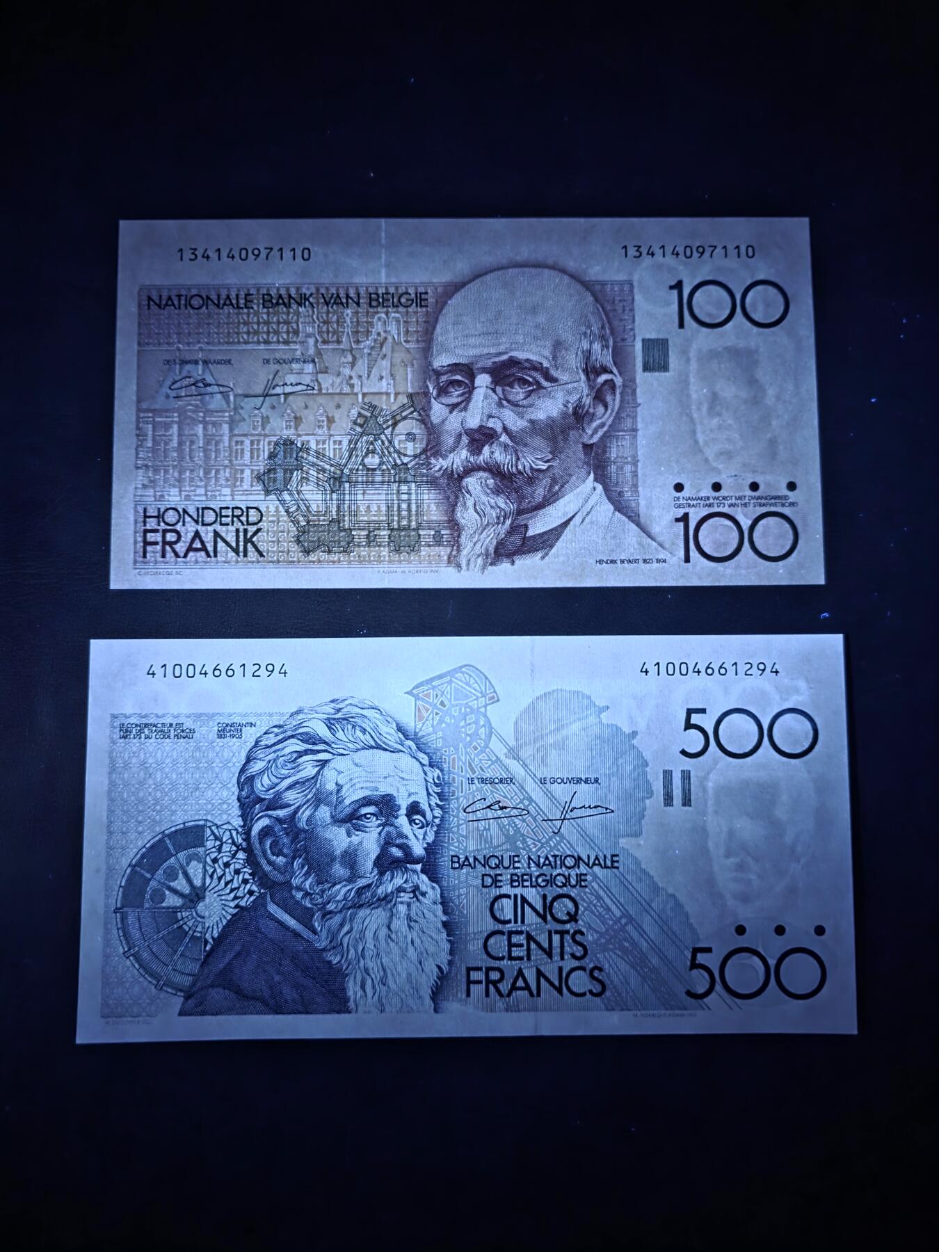 叁拾收藏第34期 比利时倒二版2张  UNC