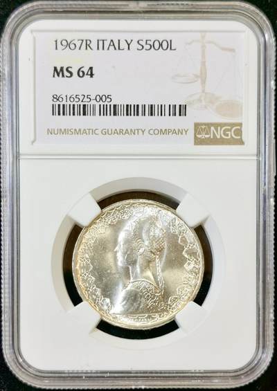 甄臻铺-世界币章拍卖（第48期）精品场拍品征集中，送拍享返佣金等优惠多多 - NGC-MS64 1967年意大利帆船少女500里拉，卷拆低评