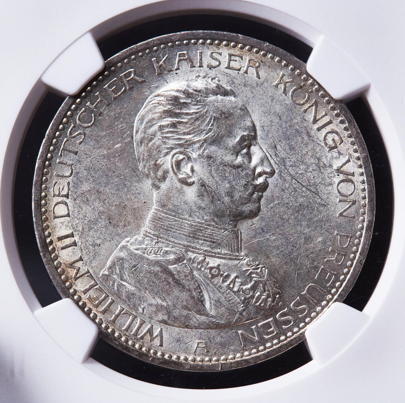 【俄甄集藏】“万象更新、马呈祥瑞”迎新春俄甄精品场-2026年(047)01-21 星期三 晚 19:30 全场包邮 德国普鲁士1914年A版威廉二世军装5马克大银币，NGC MS61，转光品相