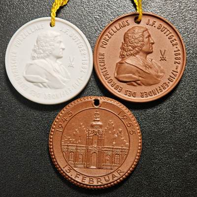 【德藏】世界币章拍卖第162期（拍品征集中~欢迎藏友联系） - 3枚一组 德国迈森白色陶瓷纪念章 详细尺寸请看拍品介绍