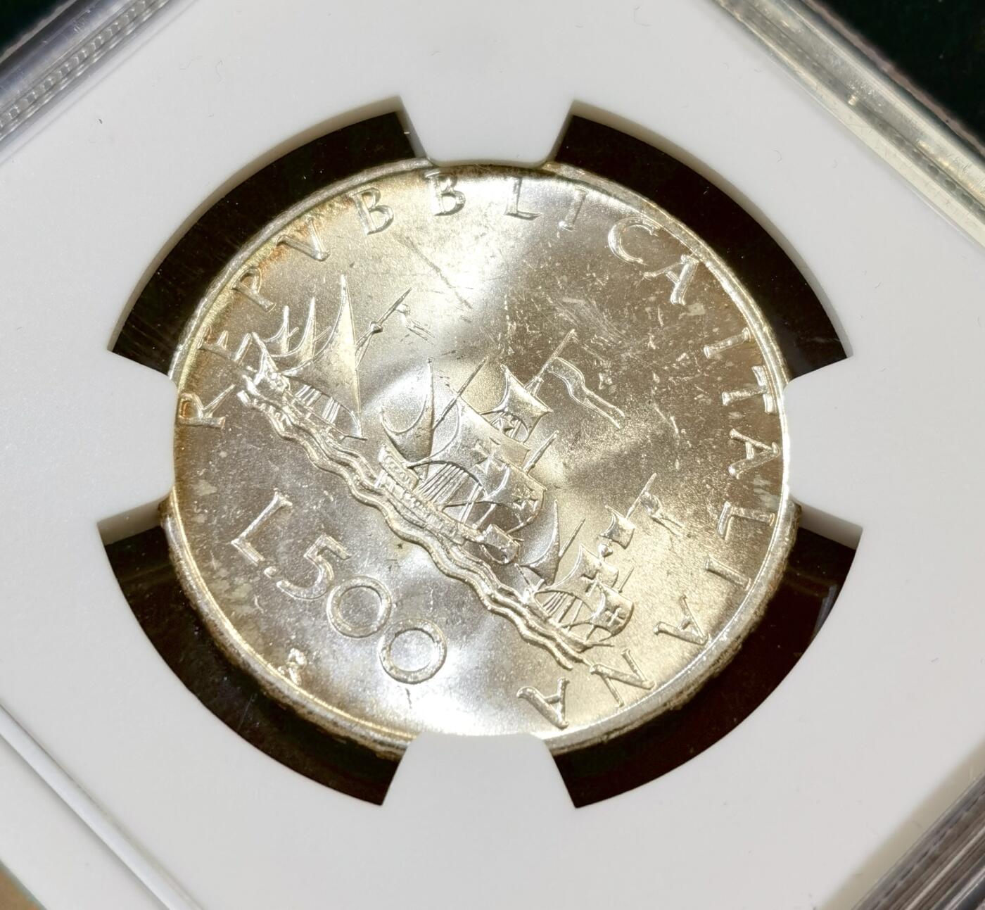 甄臻铺-世界币章拍卖（第48期）精品场拍品征集中，送拍享返佣金等优惠多多 NGC-MS63 1967年意大利帆船少女500里拉，卷拆低评