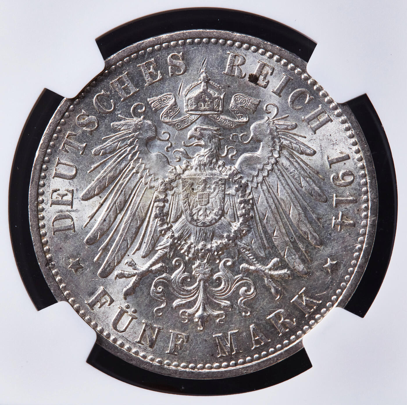 【俄甄集藏】“万象更新、马呈祥瑞”迎新春俄甄精品场-2026年(047)01-21 星期三 晚 19:30 全场包邮 德国普鲁士1914年A版威廉二世军装5马克大银币，NGC MS61，转光品相